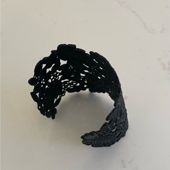 Stella and Dot Chantilly Lace Black Cuff - Picture 1 of 4